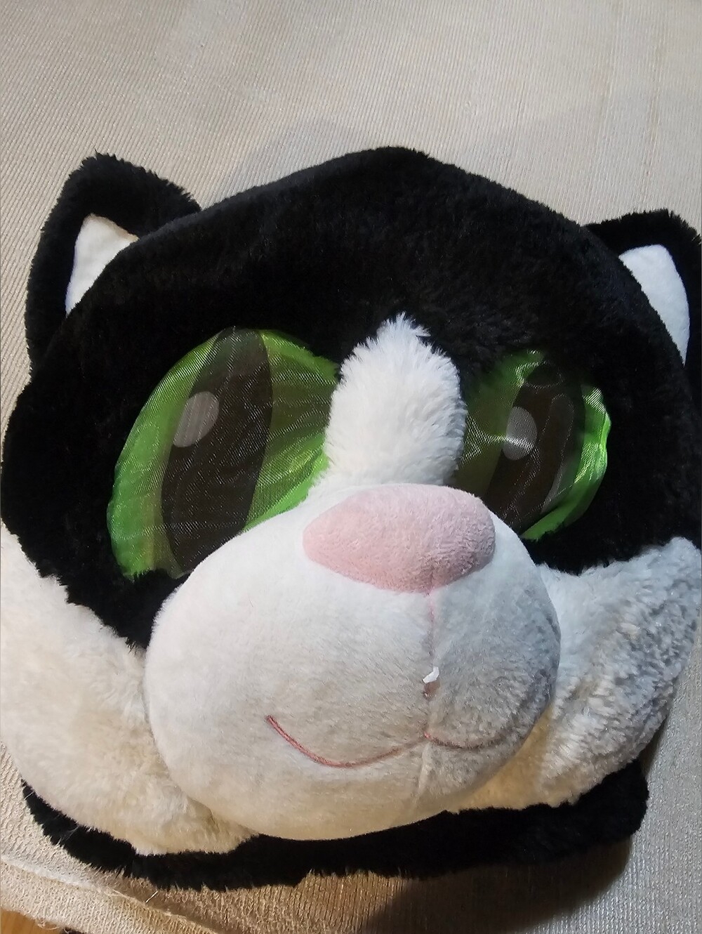 Dan Dee Plush Black & White Cat Head Toy